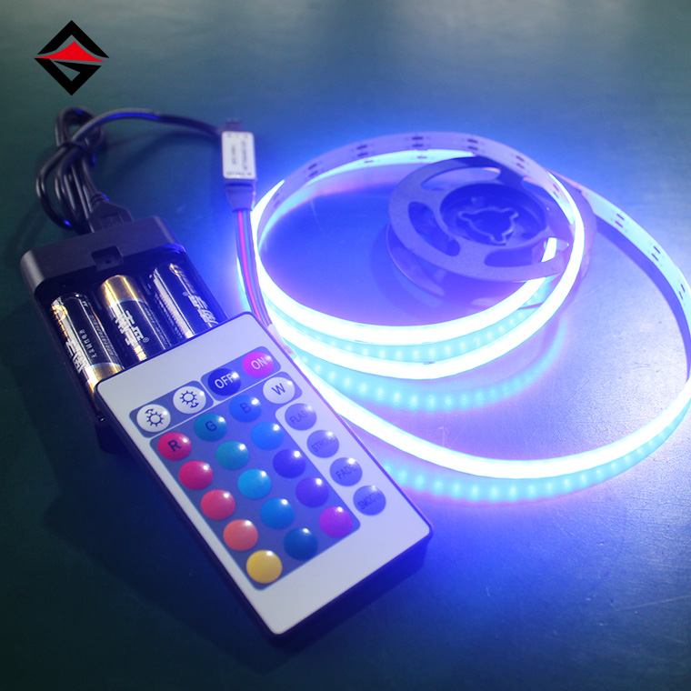 5V RGB COB LED trak z daljinskim upravljalnikom in baterijo USB 24-ključ